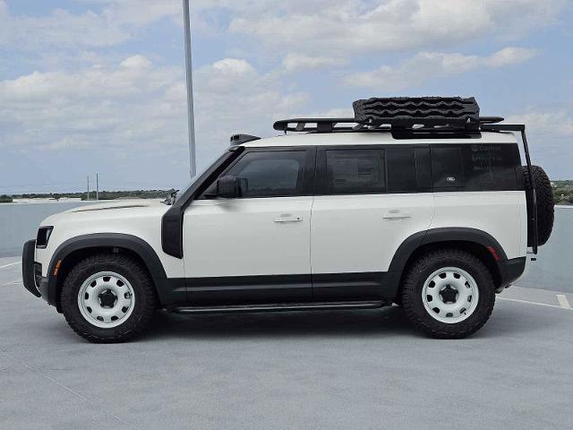 2024 Defender Vehicle Photo in AUSTIN, TX 78717