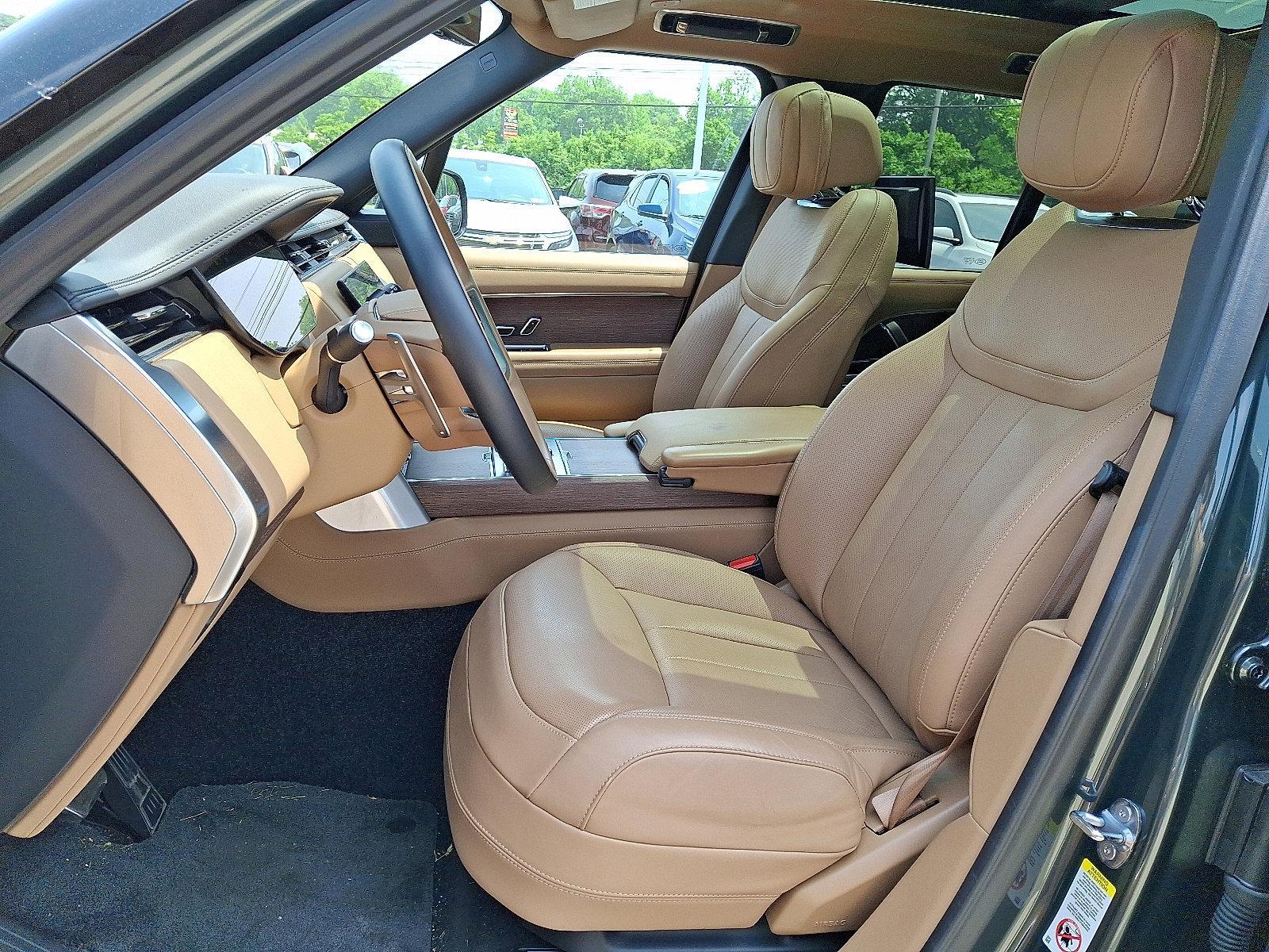 2023 Land Rover Range Rover Vehicle Photo in BETHLEHEM, PA 18017-9401