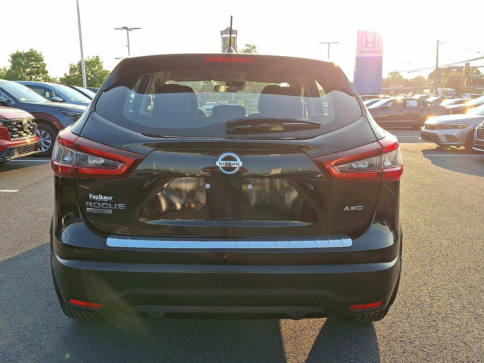 2021 Nissan Rogue Sport Vehicle Photo in Harrisburg, PA 17111