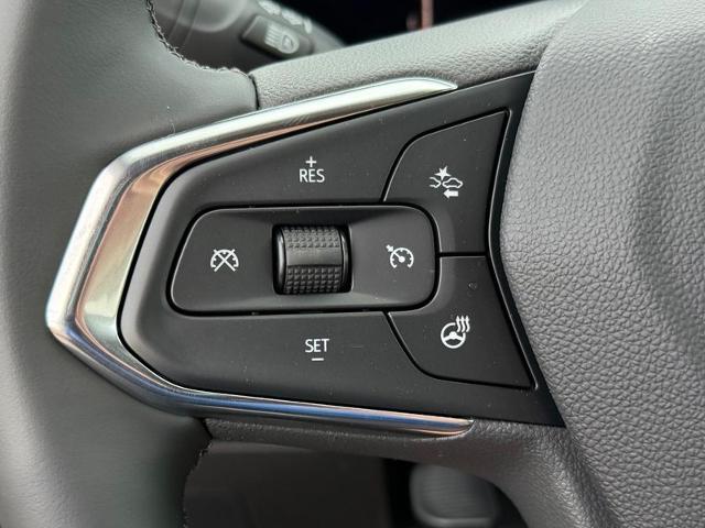 2025 Chevrolet Trax Vehicle Photo in COLUMBIA, MO 65203-3903