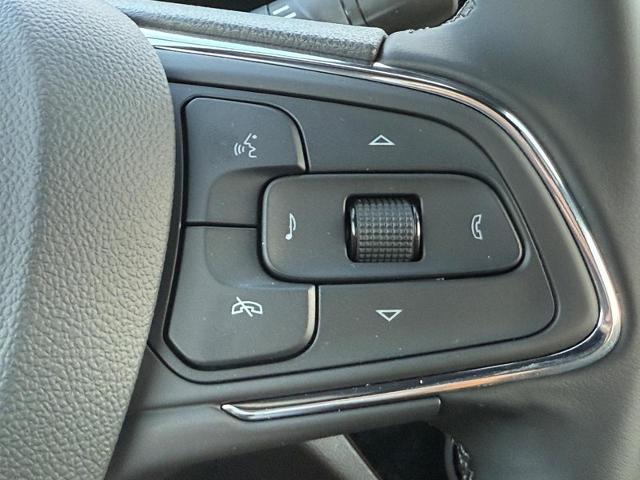 2025 Buick Envista Vehicle Photo in COLUMBIA, MO 65203-3903