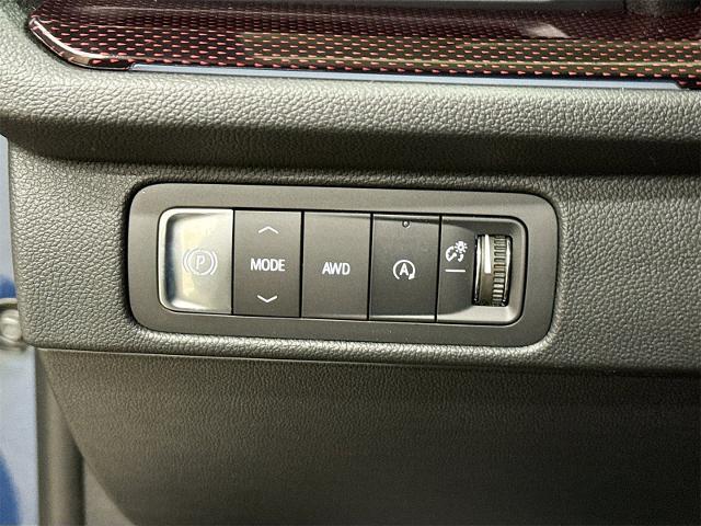 2026 Chevrolet Traverse Vehicle Photo in EVERETT, WA 98203-5662