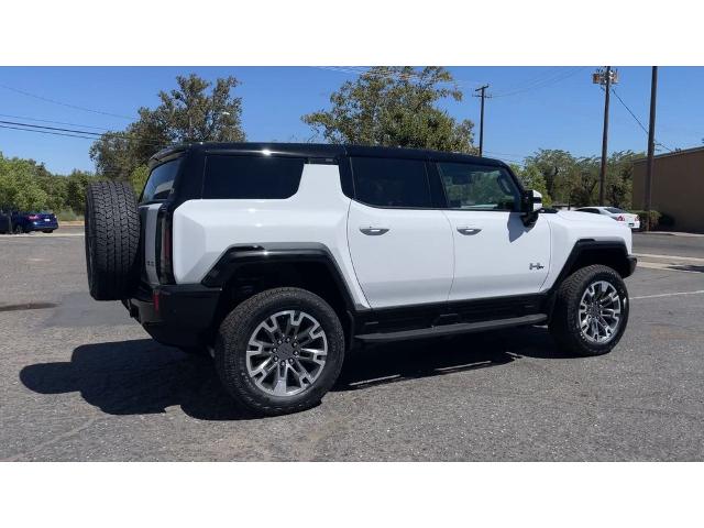 2025 GMC HUMMER EV SUV Vehicle Photo in TURLOCK, CA 95380-4918