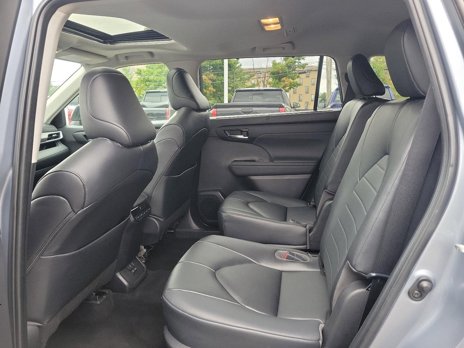 2023 Toyota Highlander Vehicle Photo in Trevose, PA 19053