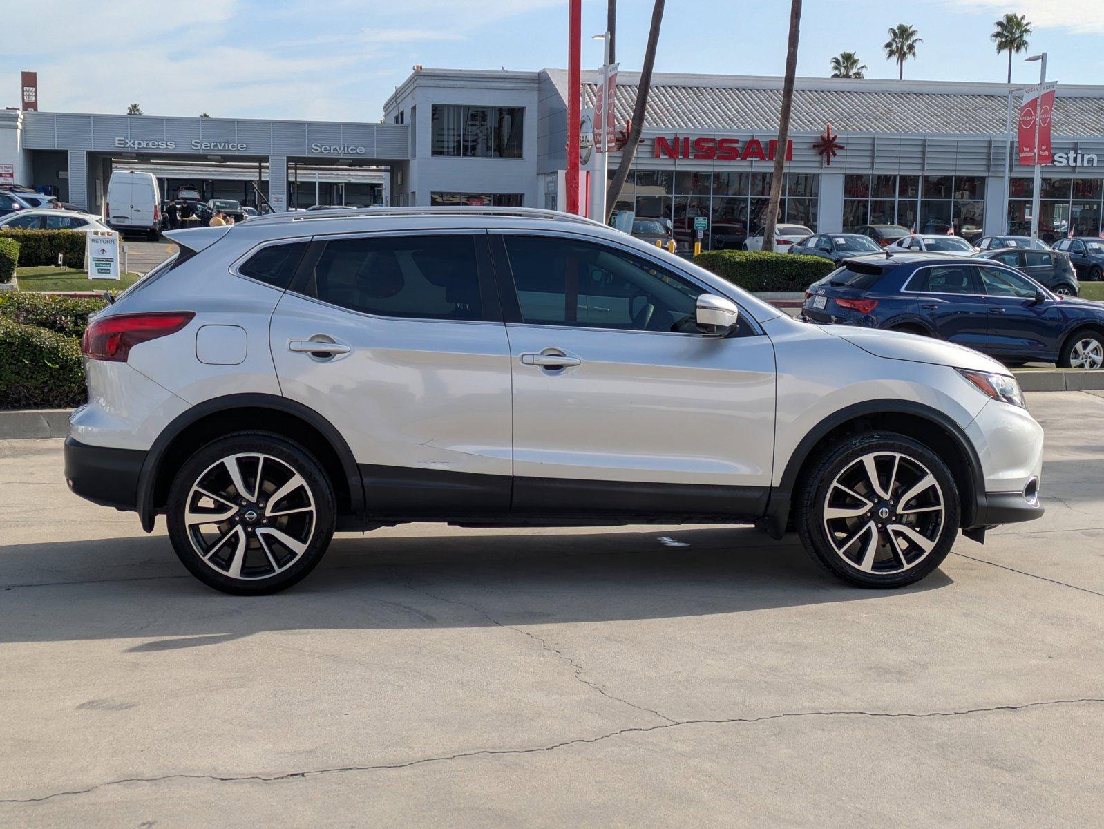 2017 Nissan Rogue Sport Vehicle Photo in Tustin, CA 92782