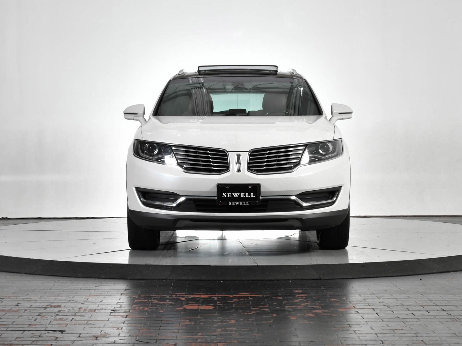 2017 Lincoln MKX Vehicle Photo in DALLAS, TX 75235