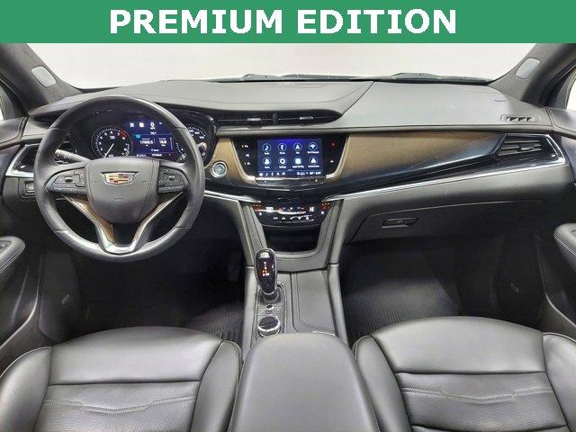 2024 Cadillac XT6 Vehicle Photo in SAUK CITY, WI 53583-1301