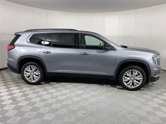 2024 GMC Acadia Vehicle Photo in MEDINA, OH 44256-9001