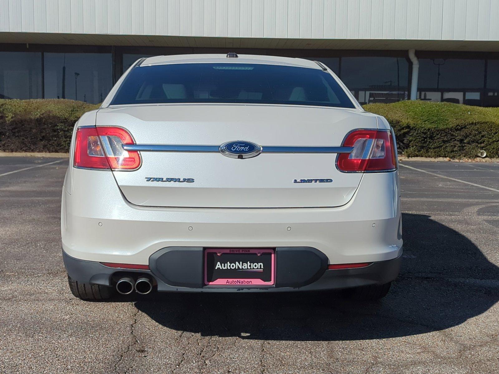 2011 Ford Taurus Vehicle Photo in Memphis, TN 38115