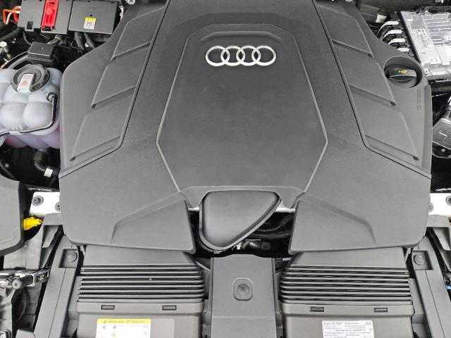 2025 Audi Q8 Vehicle Photo in SUGAR LAND, TX 77478