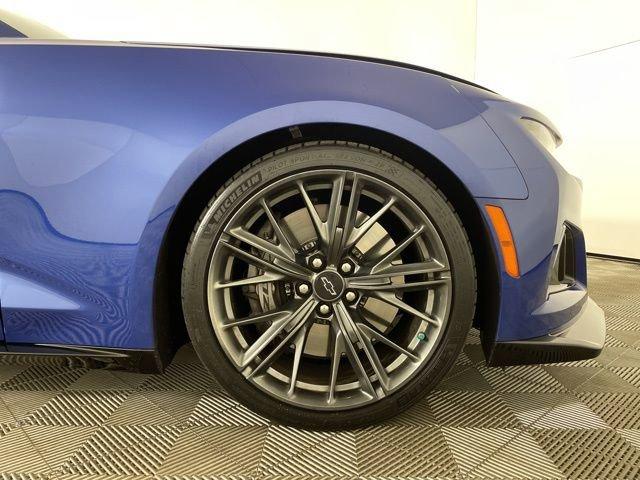 2022 Chevrolet Camaro Vehicle Photo in PHOENIX, AZ 85014-3381