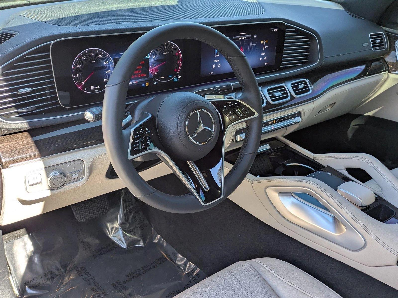 2024 Mercedes-Benz GLE Vehicle Photo in Sarasota, FL 34231