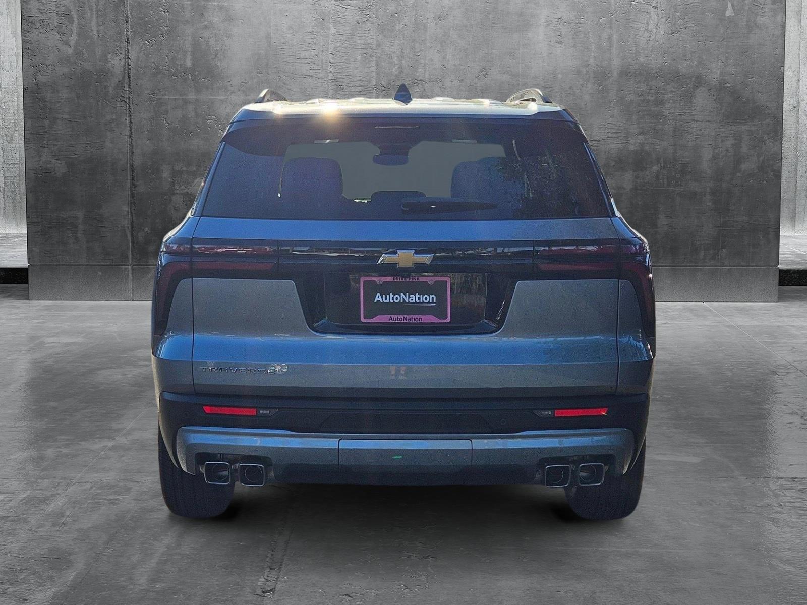 2025 Chevrolet Traverse Vehicle Photo in GREENACRES, FL 33463-3207
