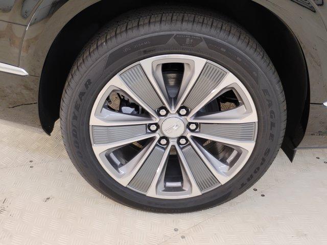 2026 Cadillac VISTIQ Vehicle Photo in PINEVILLE, NC 28134-8495