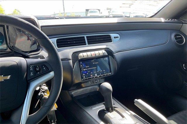 2015 Chevrolet Camaro Vehicle Photo in INDEPENDENCE, MO 64055-1314