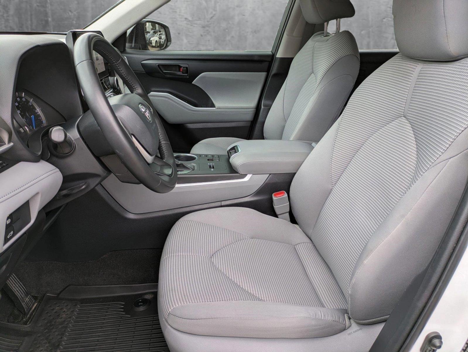 2023 Toyota Highlander Vehicle Photo in GOLDEN, CO 80401-3850