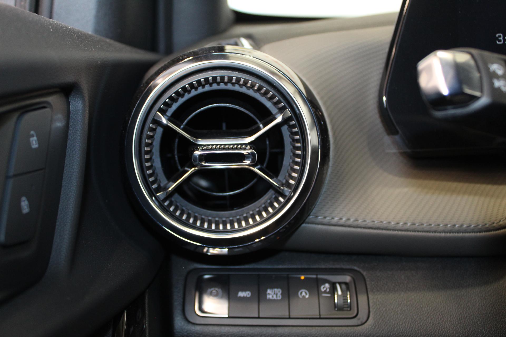 2025 Chevrolet Equinox Vehicle Photo in NORTHAMPTON, MA 01060-1120