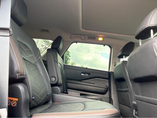 2024 Nissan Pathfinder Vehicle Photo in Savannah, GA 31419