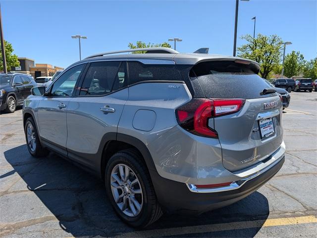 2024 GMC Terrain Vehicle Photo in AURORA, CO 80012-4011