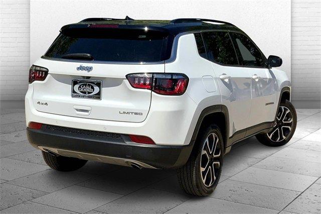 2023 Jeep Compass Vehicle Photo in KANSAS CITY, MO 64114-4545