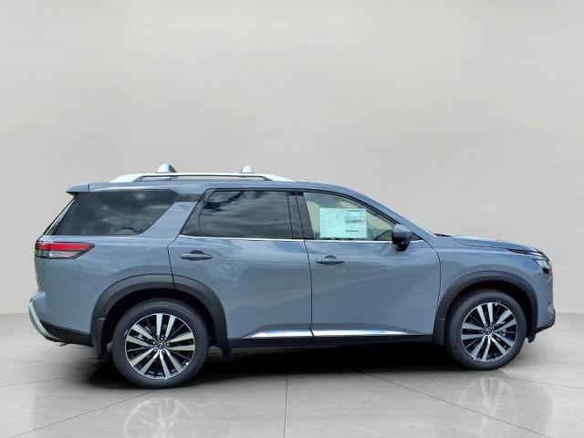 2025 Nissan Pathfinder Vehicle Photo in Oshkosh, WI 54904