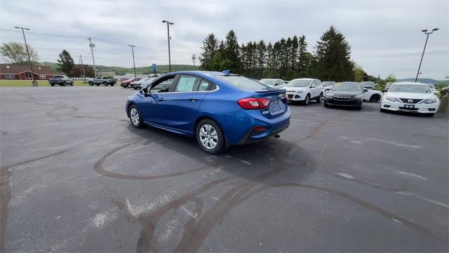 2018 Chevrolet Cruze Vehicle Photo in TULLY, NY 13159-3159