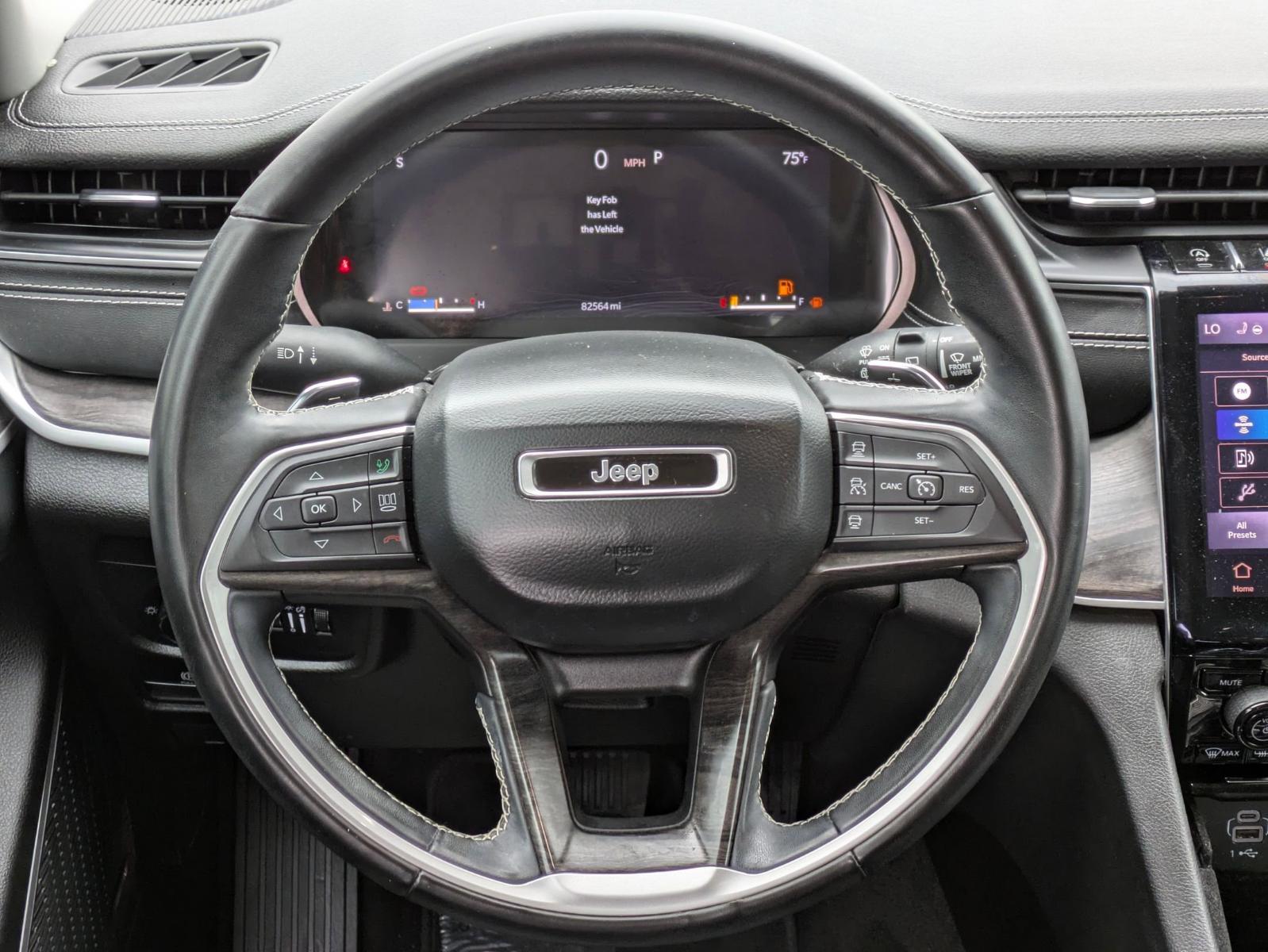 2021 Jeep Grand Cherokee L Vehicle Photo in SELMA, TX 78154-1460
