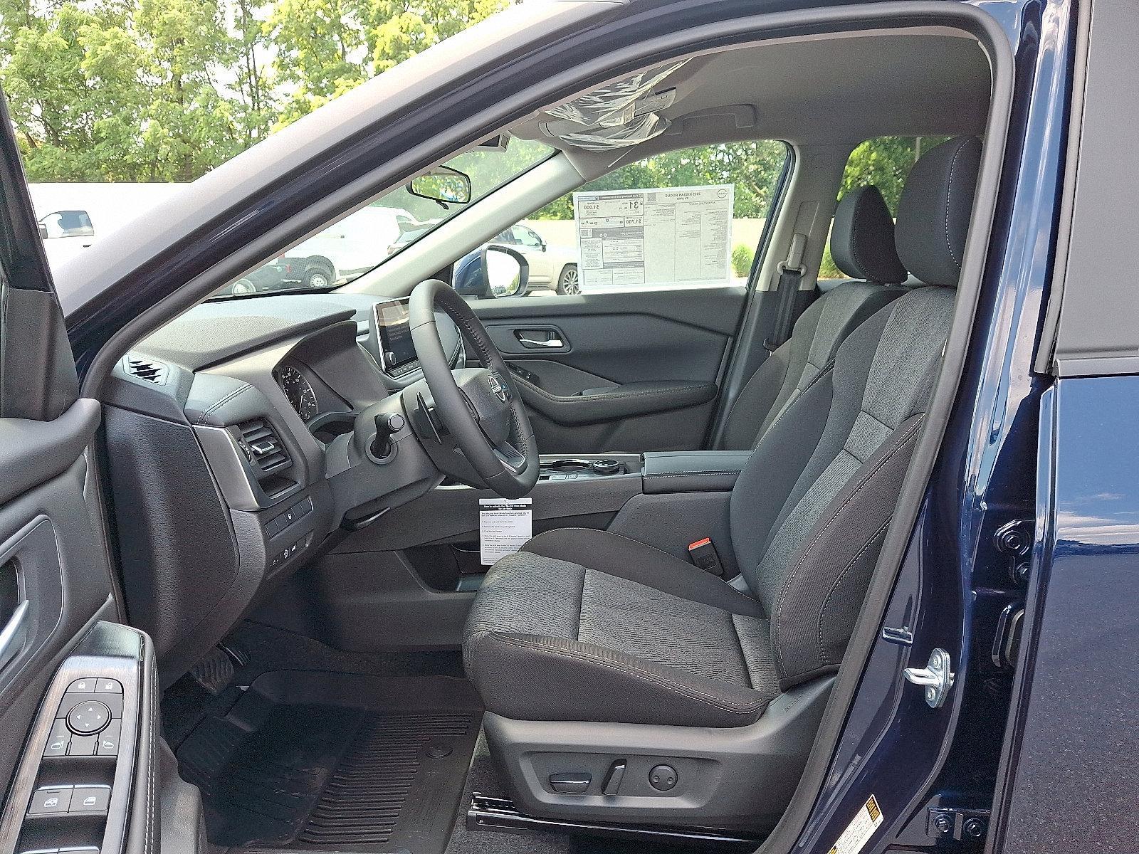 2025 Nissan Rogue Vehicle Photo in Mechanicsburg, PA 17050-2306