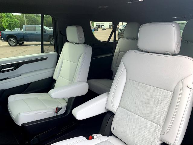 2025 Chevrolet Suburban Vehicle Photo in BEAUFORT, SC 29906-4218