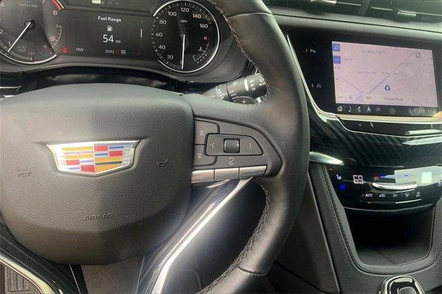 2025 Cadillac XT6 Vehicle Photo in KANSAS CITY, MO 64114-4545