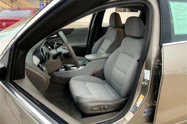 2022 Chevrolet Malibu Vehicle Photo in TOPEKA, KS 66609-0000