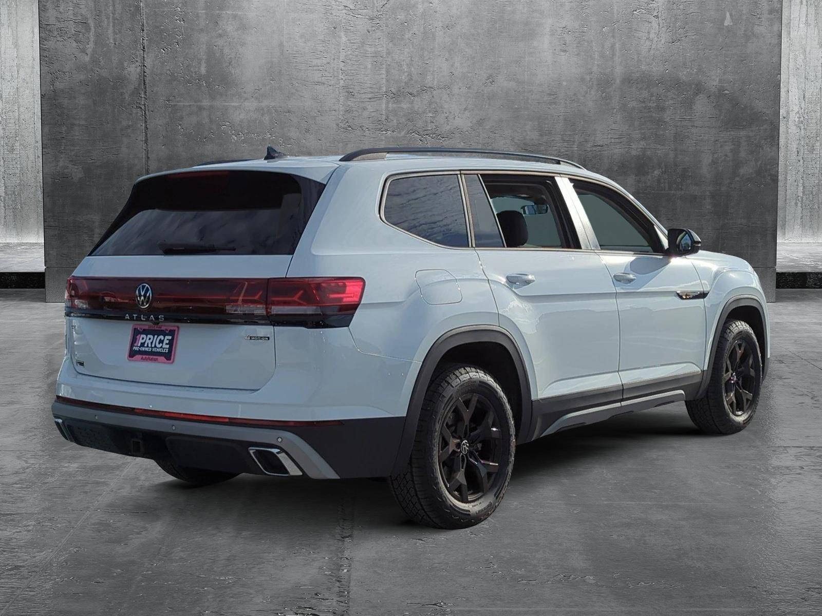 2024 Volkswagen Atlas Vehicle Photo in Ft. Myers, FL 33907