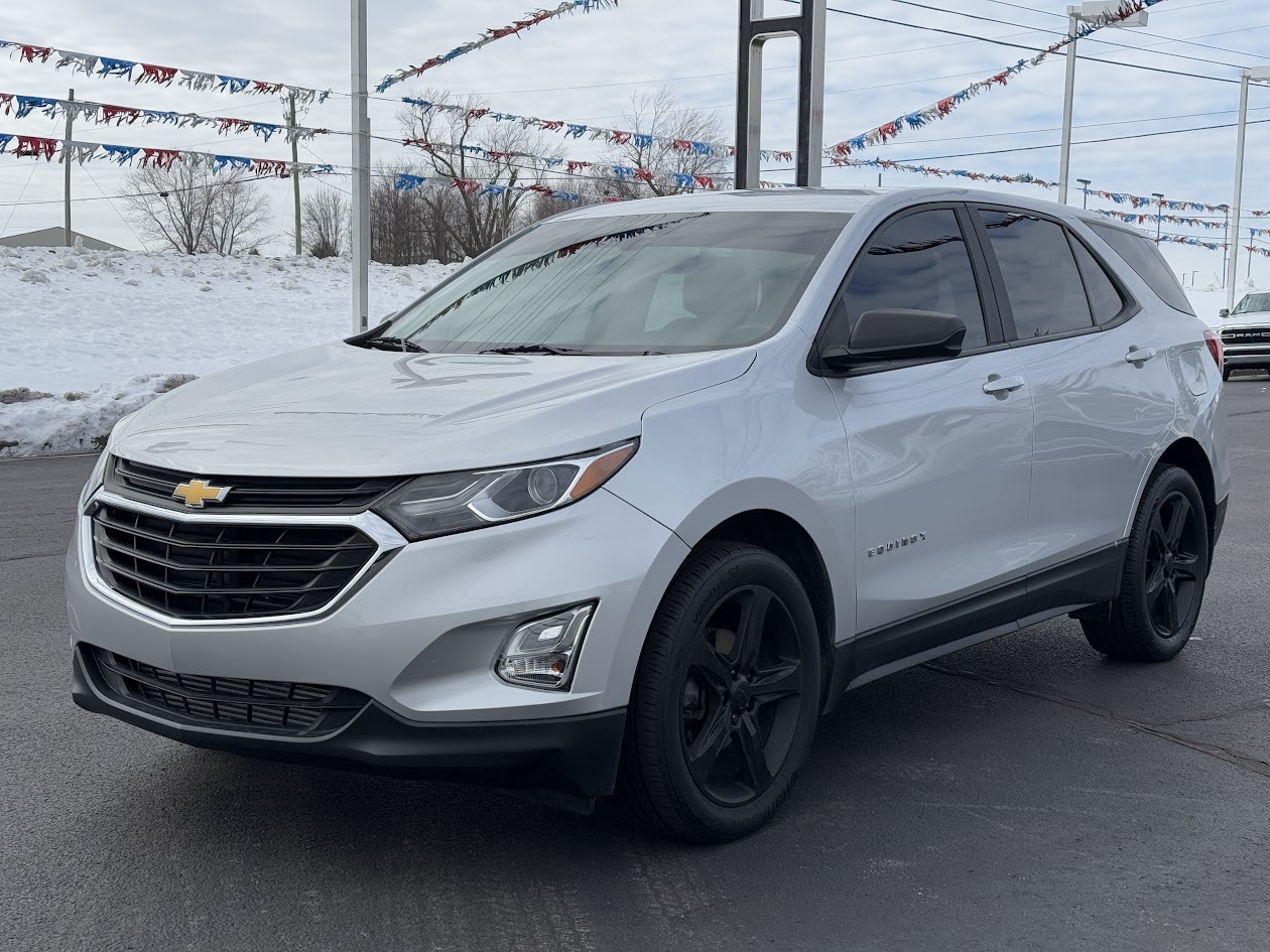 2020 Chevrolet Equinox Vehicle Photo in BOONVILLE, IN 47601-9633