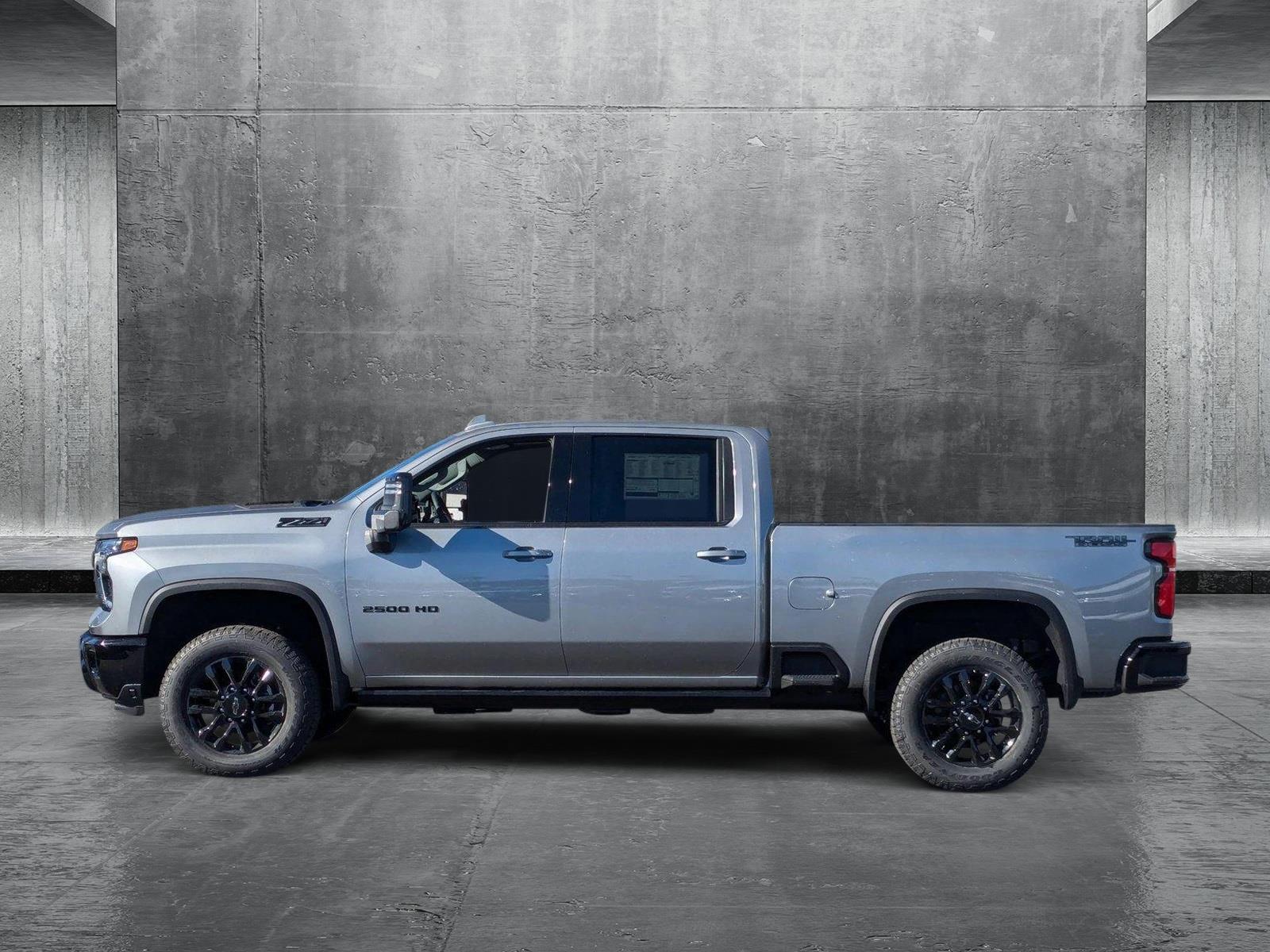 2025 Chevrolet Silverado 2500 HD Vehicle Photo in VALENCIA, CA 91355-1705