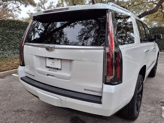 2017 Cadillac Escalade Vehicle Photo in San Antonio, TX 78230-1001