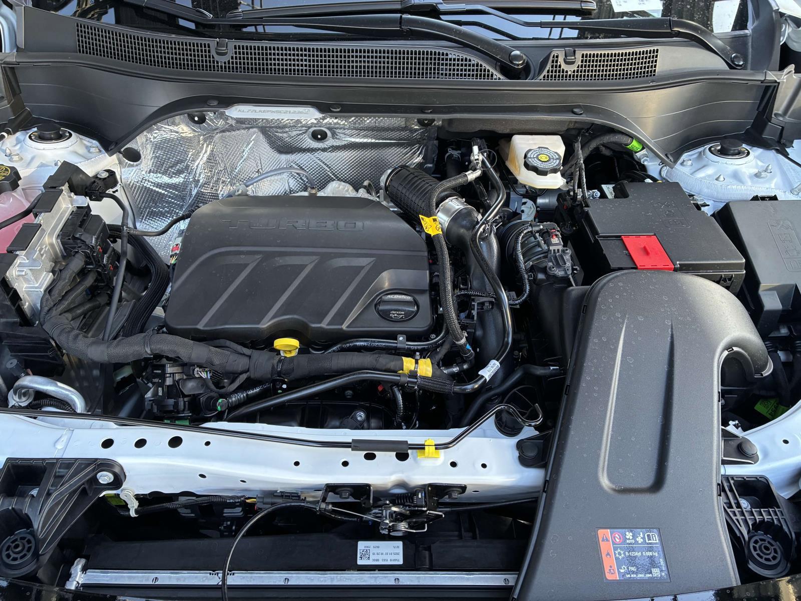 2025 Chevrolet Trax Vehicle Photo in LOS ANGELES, CA 90007-3794