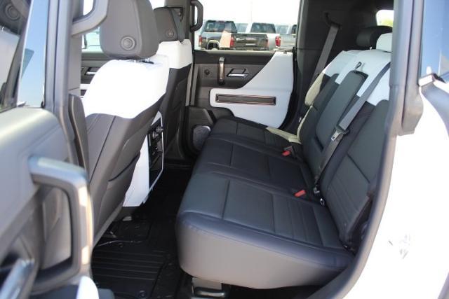 2025 GMC HUMMER EV SUV Vehicle Photo in Greenville, TX 75402