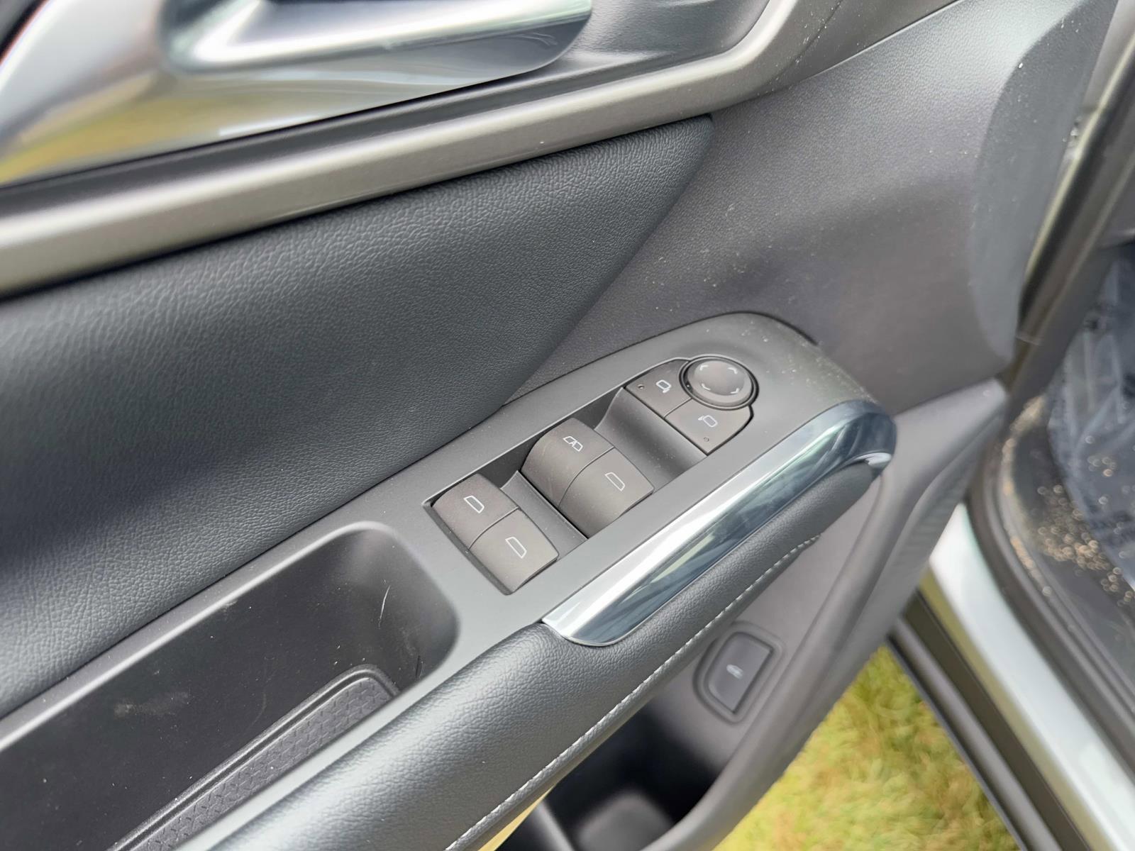 2025 Chevrolet Traverse Vehicle Photo in LOS ANGELES, CA 90007-3794