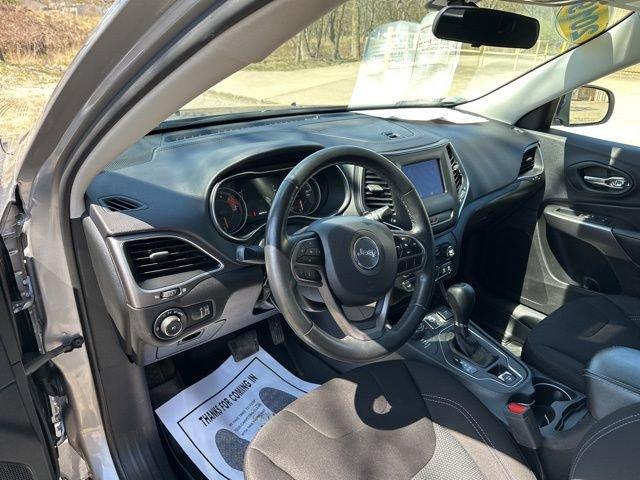 2019 Jeep Cherokee Vehicle Photo in MEDINA, OH 44256-9631