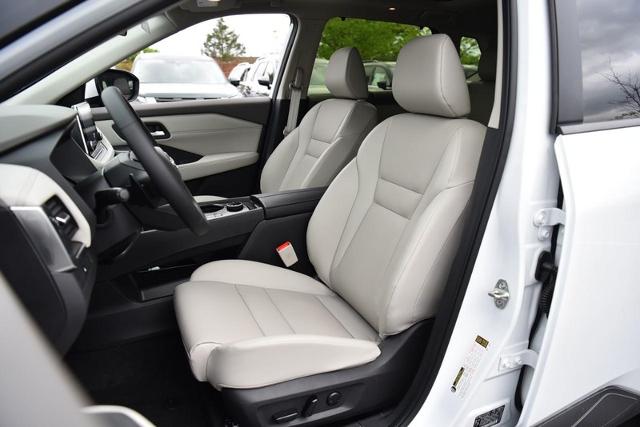 2025 Nissan Rogue Vehicle Photo in Ballwin, MO 63011