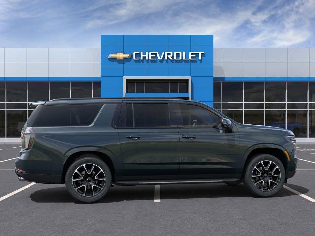 2025 Chevrolet Suburban Vehicle Photo in VALENCIA, CA 91355-1705