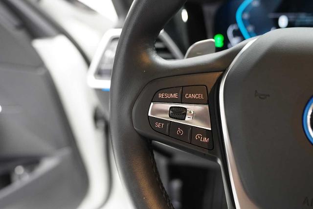 2022 BMW 330e xDrive Vehicle Photo in GRAPEVINE, TX 76051