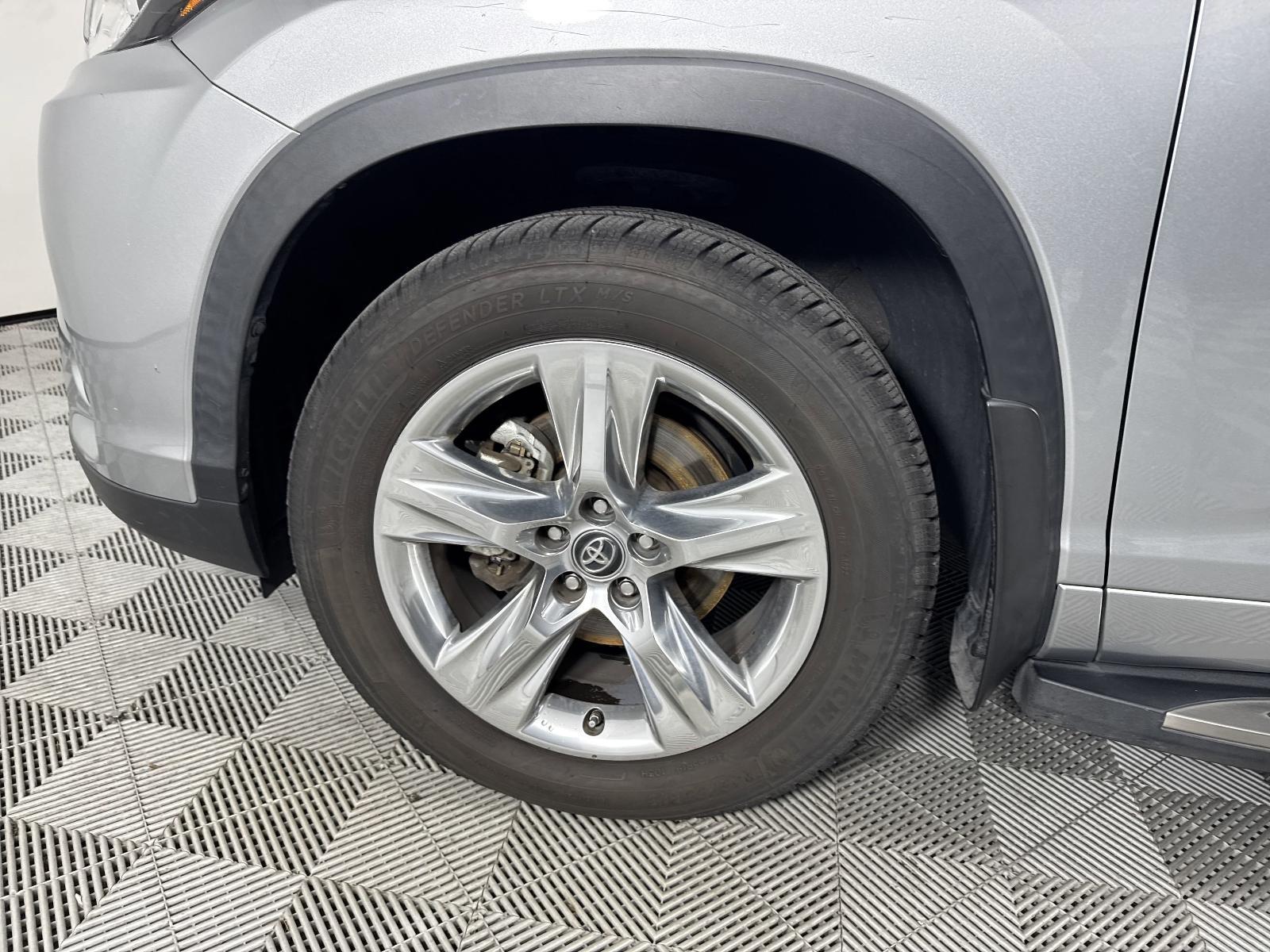 2019 Toyota Highlander Vehicle Photo in GEORGETOWN, TX 78626-7508