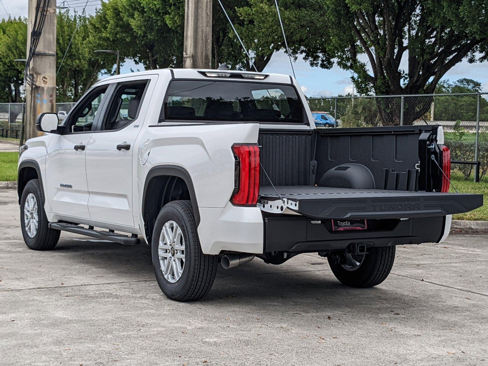 2025 Toyota Tundra 4WD Vehicle Photo in Davie, FL 33331