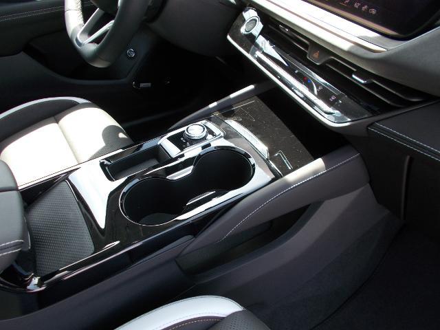 2025 Buick Envision Vehicle Photo in LOWELL, MA 01852-4336