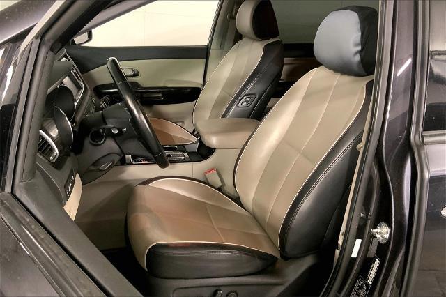 2021 Kia Sedona Vehicle Photo in Lees Summit, MO 64086
