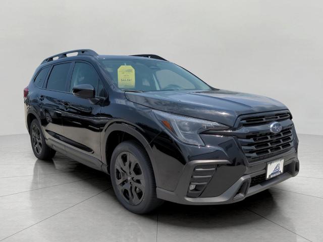 2025 Subaru Ascent Vehicle Photo in Green Bay, WI 54304