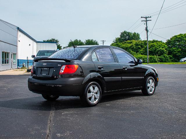 2009 Kia Rio Vehicle Photo in MADISON, IN 47250-1611