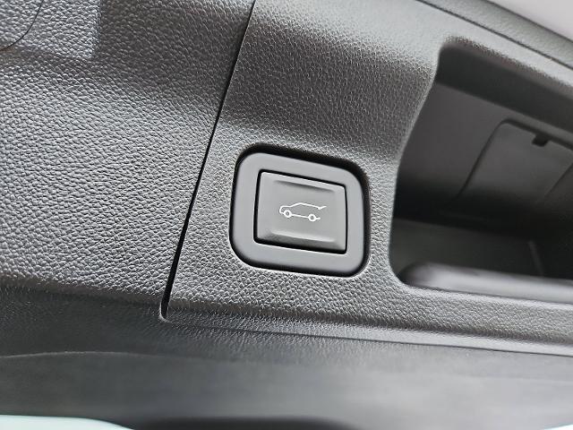 2023 GMC Acadia Vehicle Photo in TREVOSE, PA 19053-4984