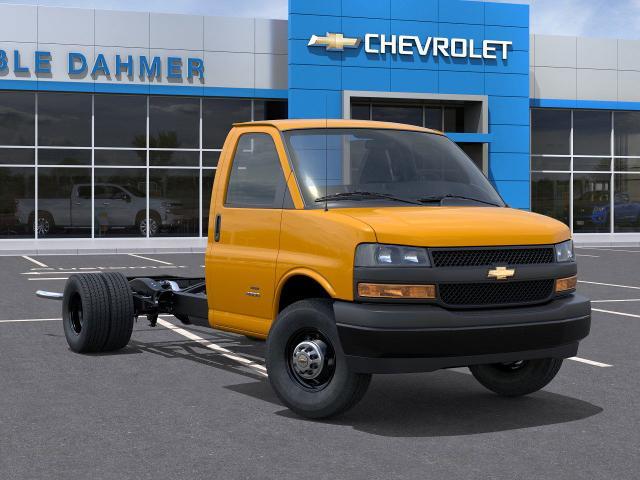 2025 Chevrolet Express Commercial Cutaway Vehicle Photo in TOPEKA, KS 66609-0000